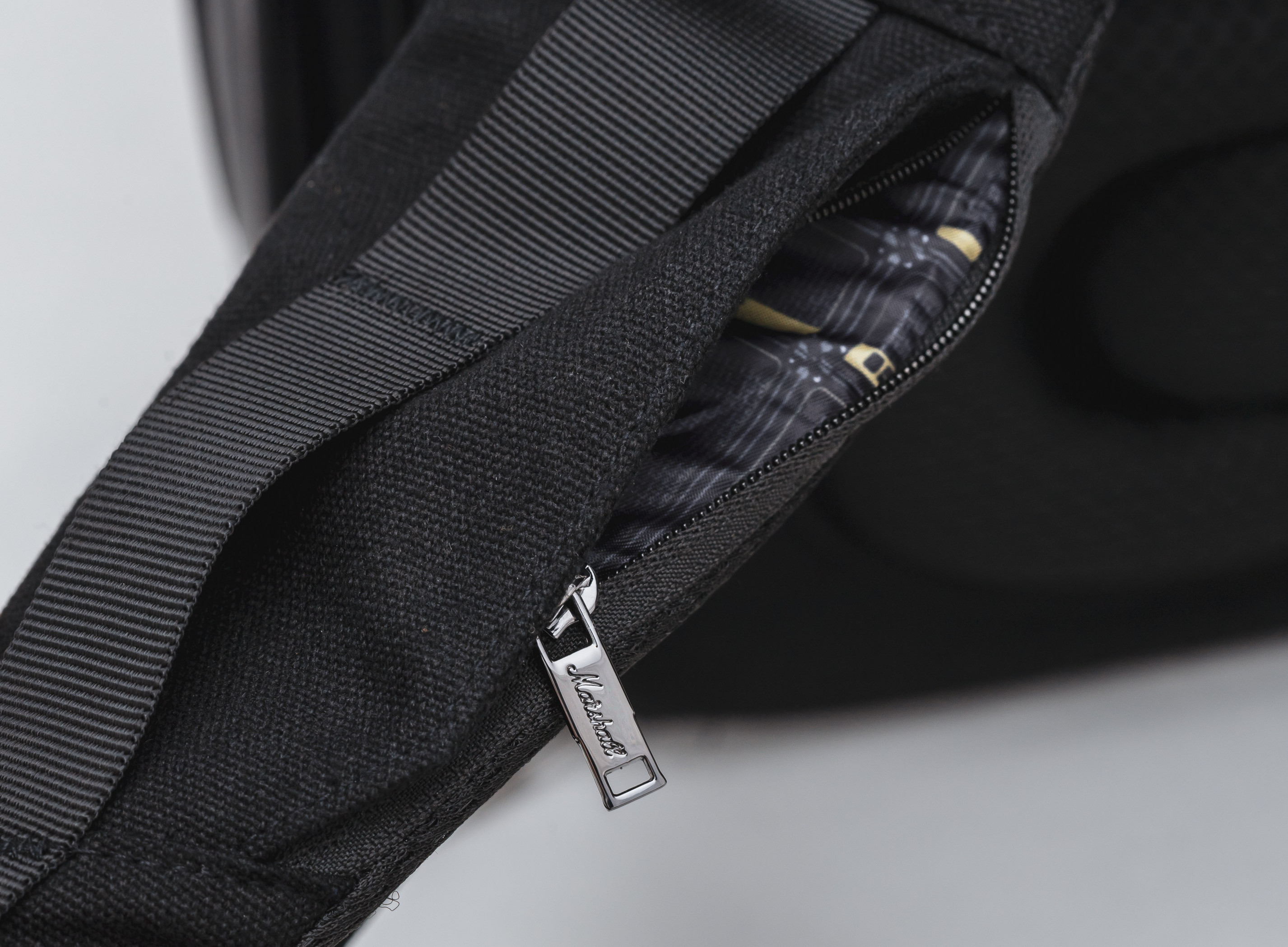 Galerijní obrázek č.17 Batohy MARSHALL Uptown Rocksack Black/White