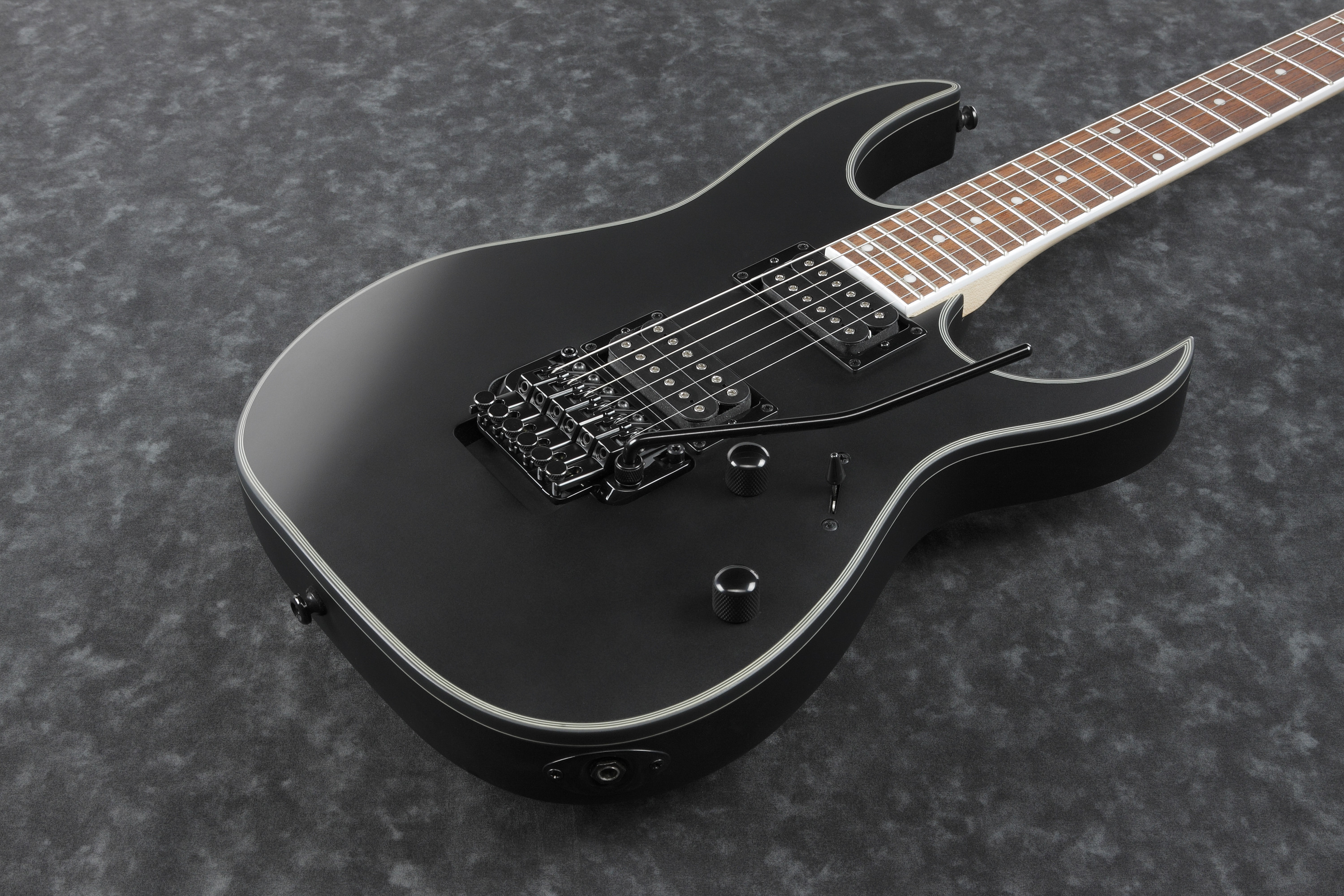 Galerijní obrázek č.3 Superstrat IBANEZ RG320EXZ-BKF RG Standard - Black Flat