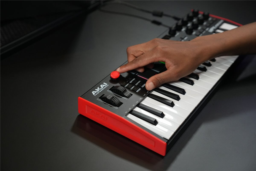 Galerijní obrázek č.11 MIDI keyboardy AKAI MPK mini Plus