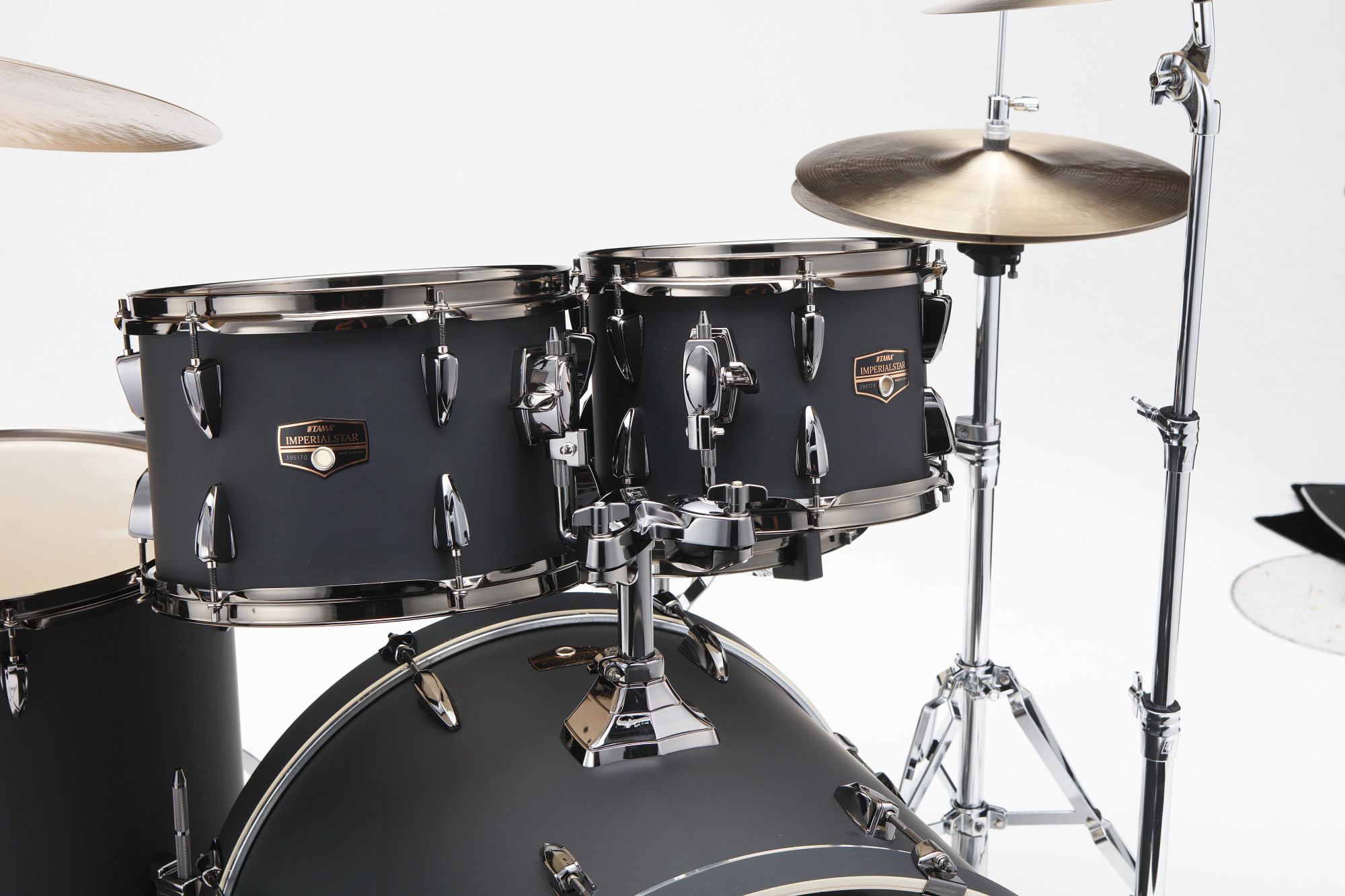 Galerijní obrázek č.1 22“; 10“, 12“; 16“ TAMA IP52H6WBN-BOB Imperialstar - Blacked Out Black/Black Nickel Hardware