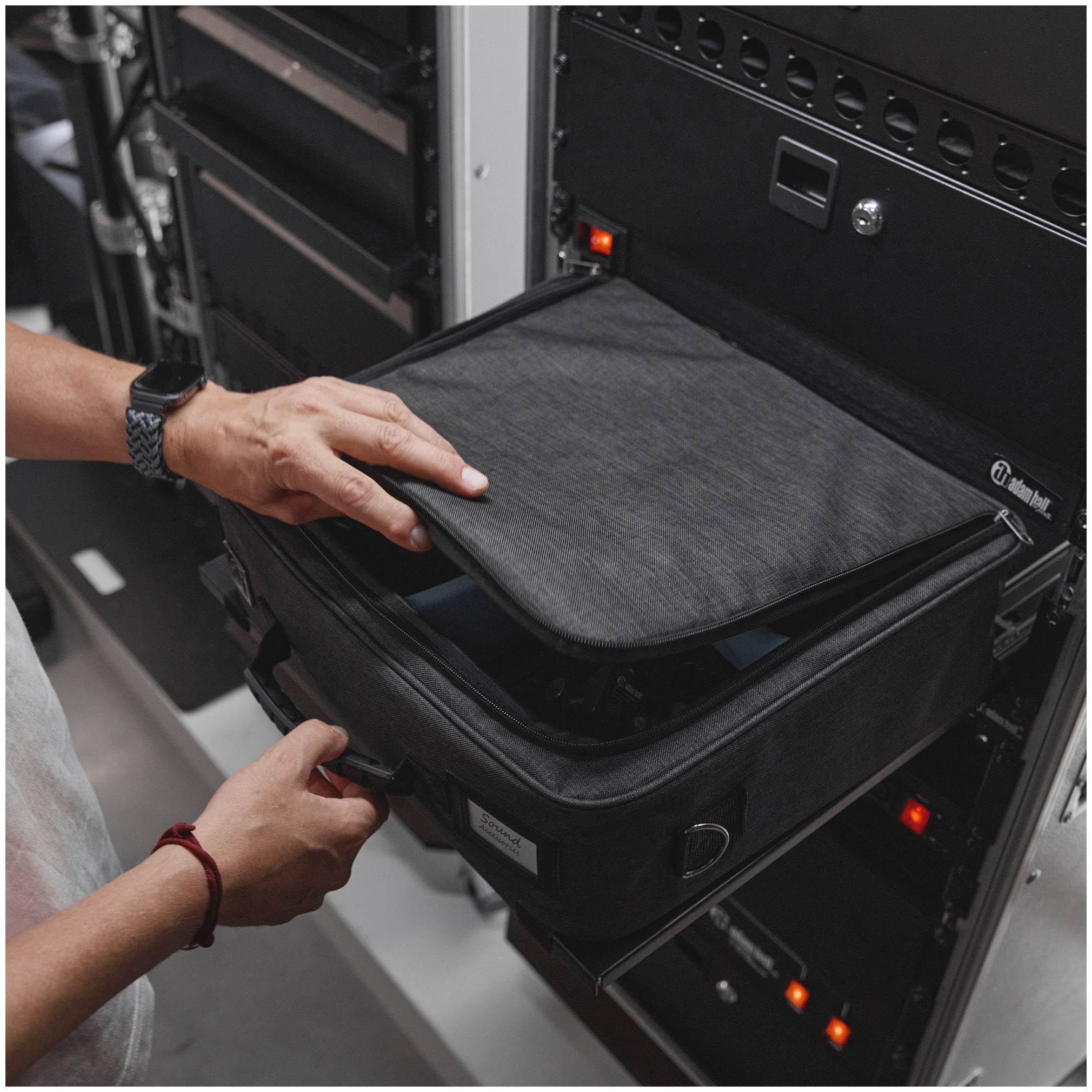 Galerijní obrázek č.16 Příslušenství racku 19" ADAM HALL ORGAFLEX RACK BAG 03