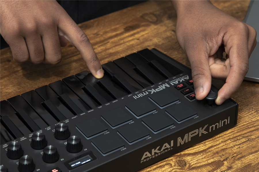 Galerijní obrázek č.6 MIDI keyboardy AKAI MPK mini MK3 Black