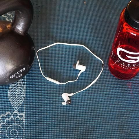 Galerijní obrázek č.1 Bezdrátová do uší OUTDOOR TECH Orcas 2.0 White