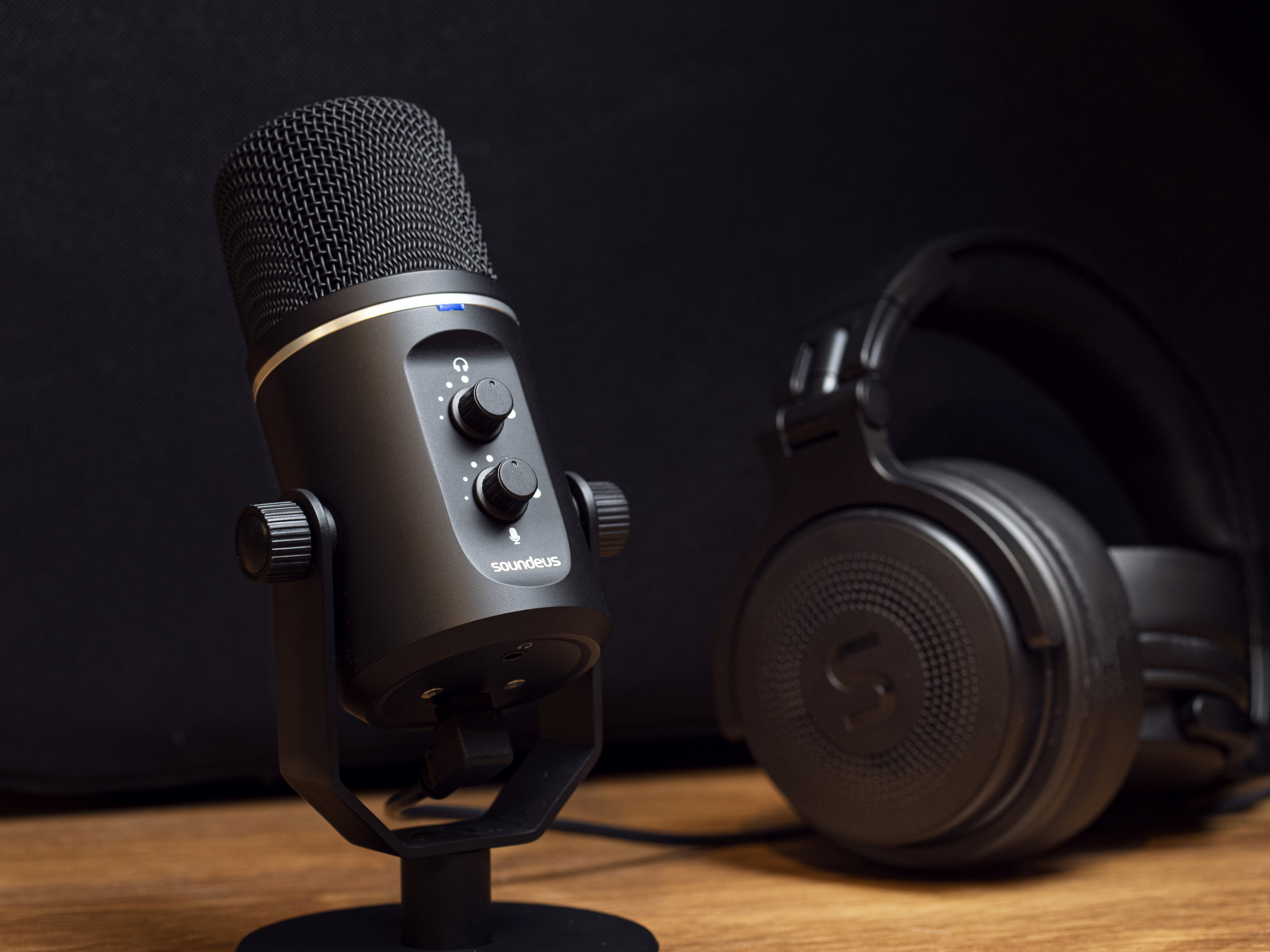 Galerijní obrázek č.10 Na uši (s kabelem) SOUNDEUS podcast set