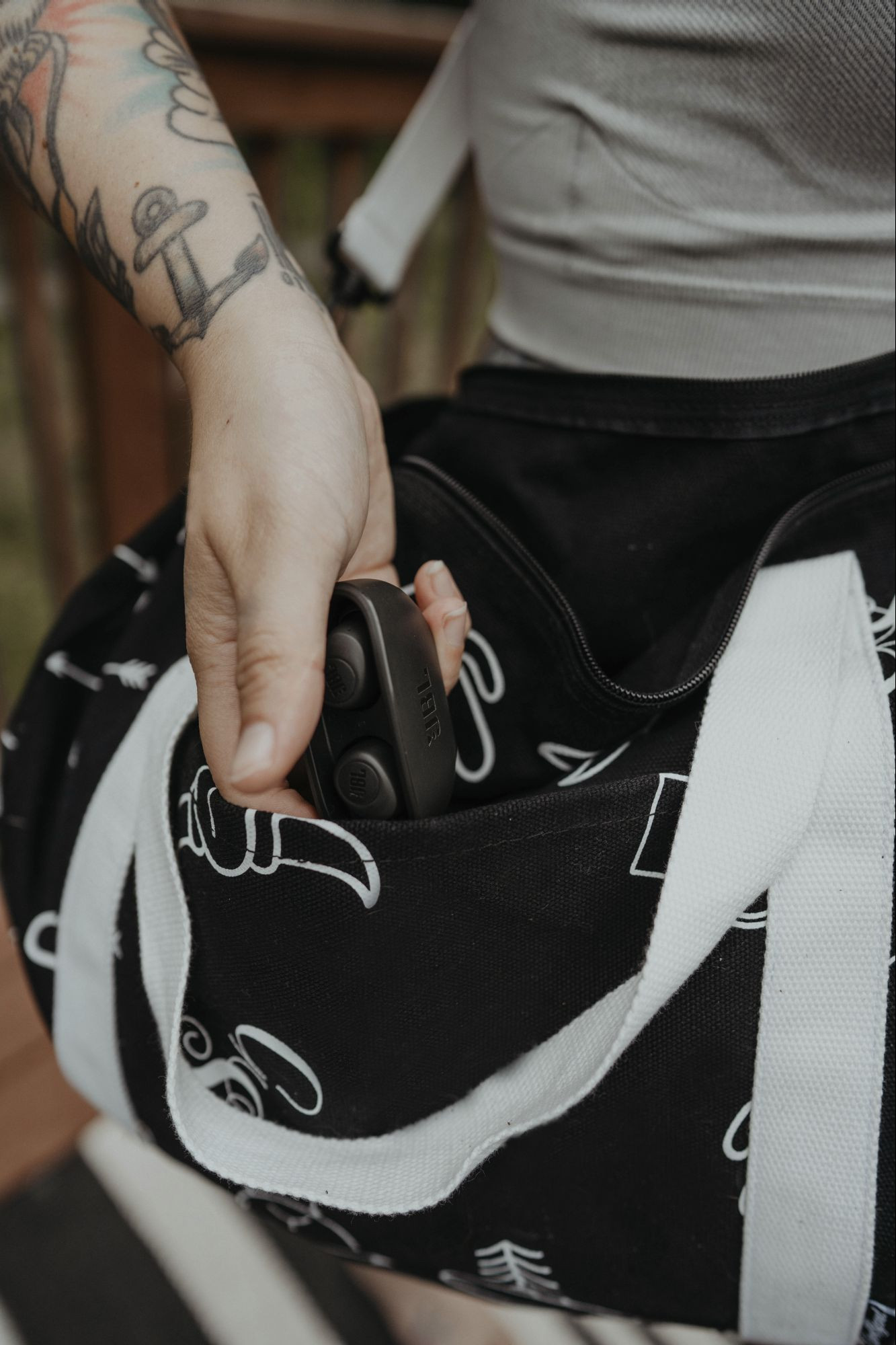 Galerijní obrázek č.11 Bezdrátová do uší JBL Vibe 100TWS Sand Ivory