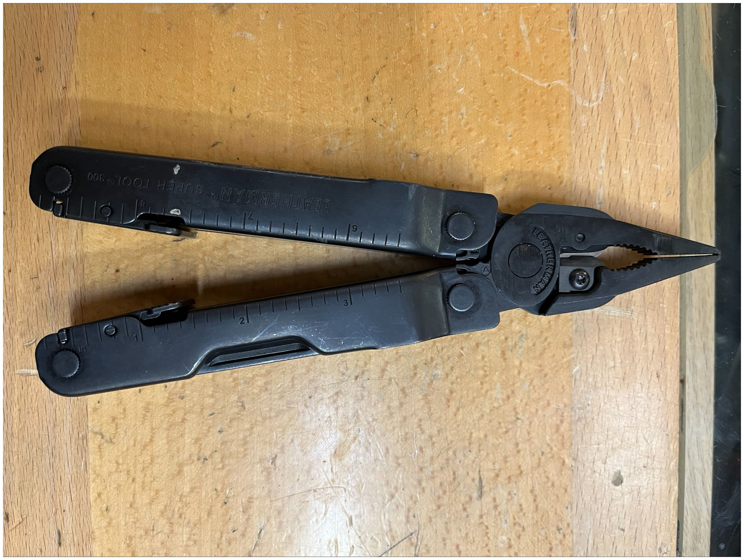 Galerijní obrázek č.2 Nářadí LEATHERMAN SUPER TOOL 300 BLACK B-Stock