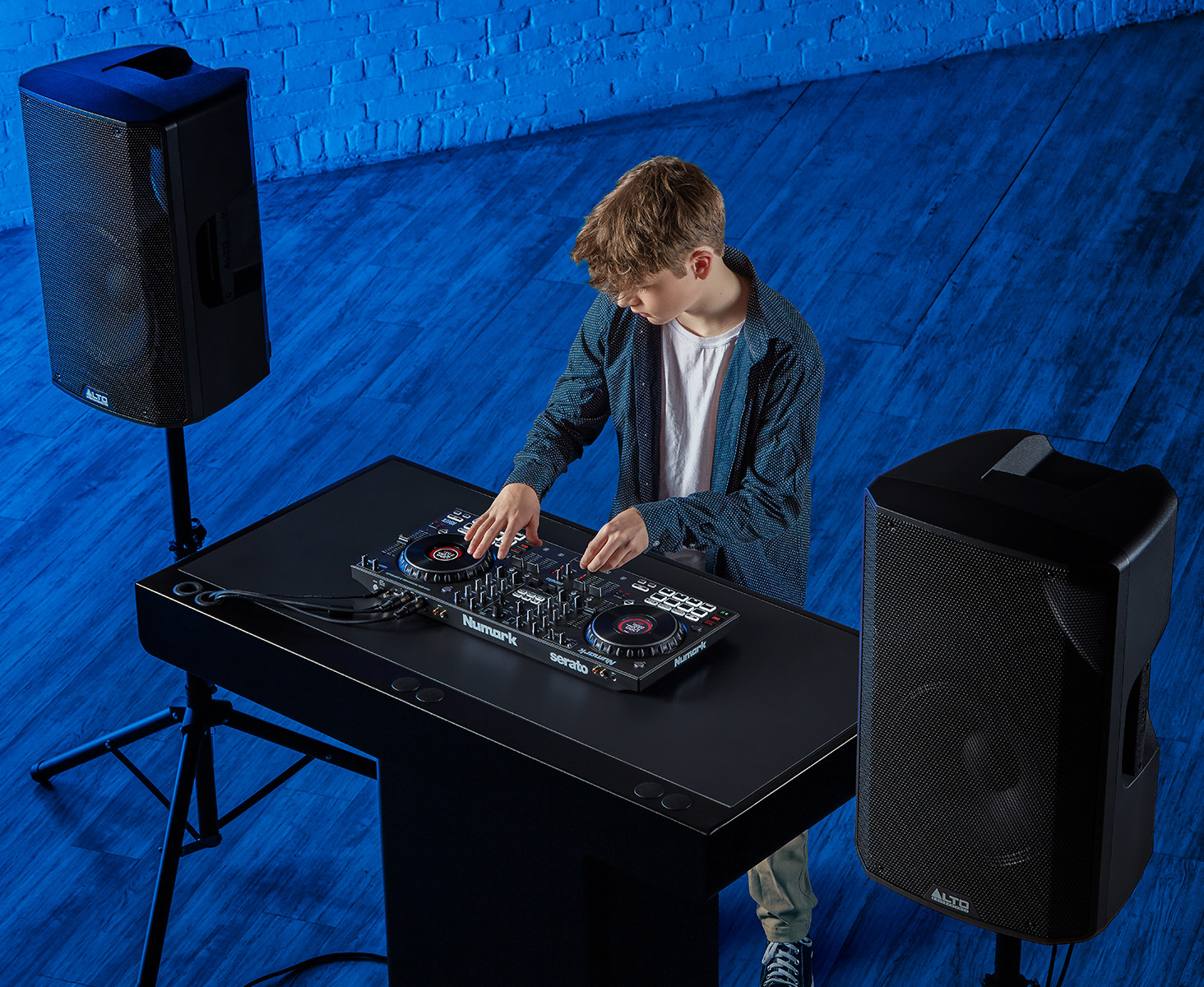Galerijní obrázek č.9 DJ kontrolery NUMARK NS4FX