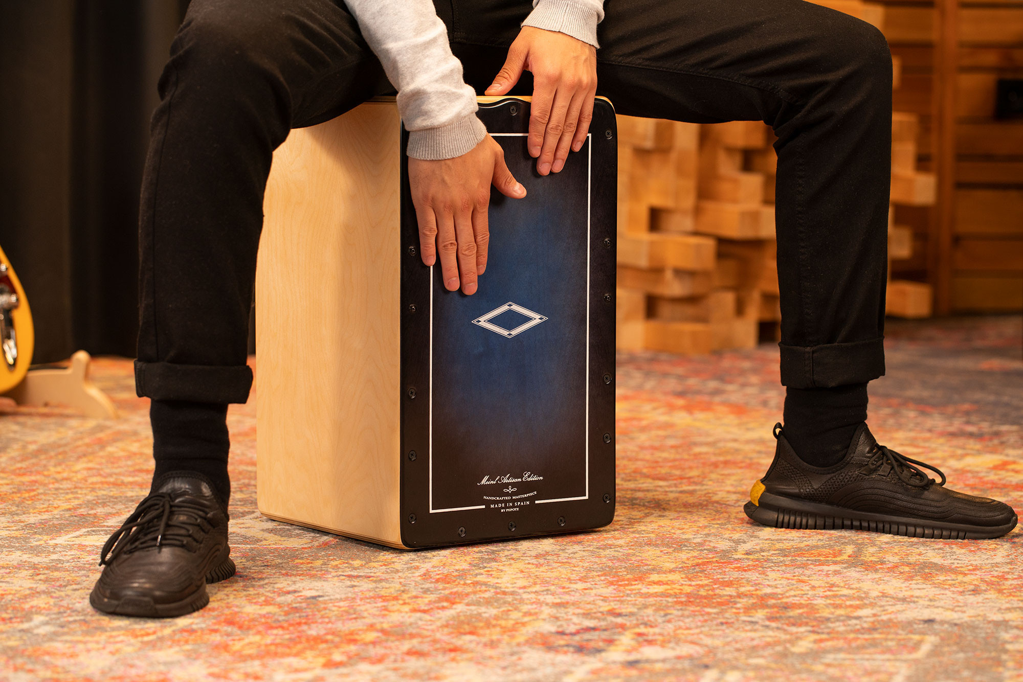 Galerijní obrázek č.3 Cajony MEINL AETLBF Artisan Cajon Tango Line - Blue Fade