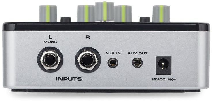 Galerijní obrázek č.1 Sluchátkové zesilovače a distributory SAMSON QH4