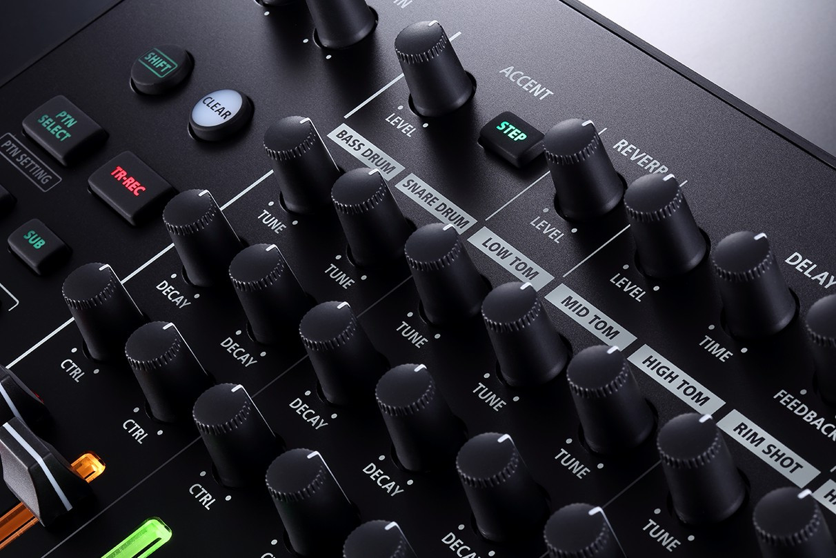 Galerijní obrázek č.13 Syntezátory, varhany, virtuální nástroje ROLAND Aira TR-8S