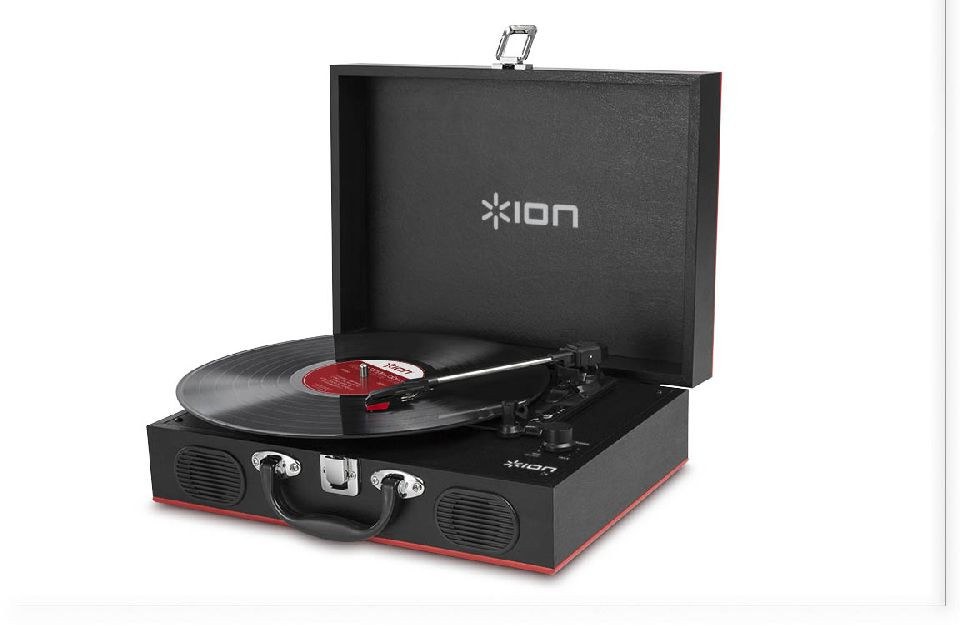 Hlavní obrázek Se zabudovanými reproduktory ION Vinyl Transport Black