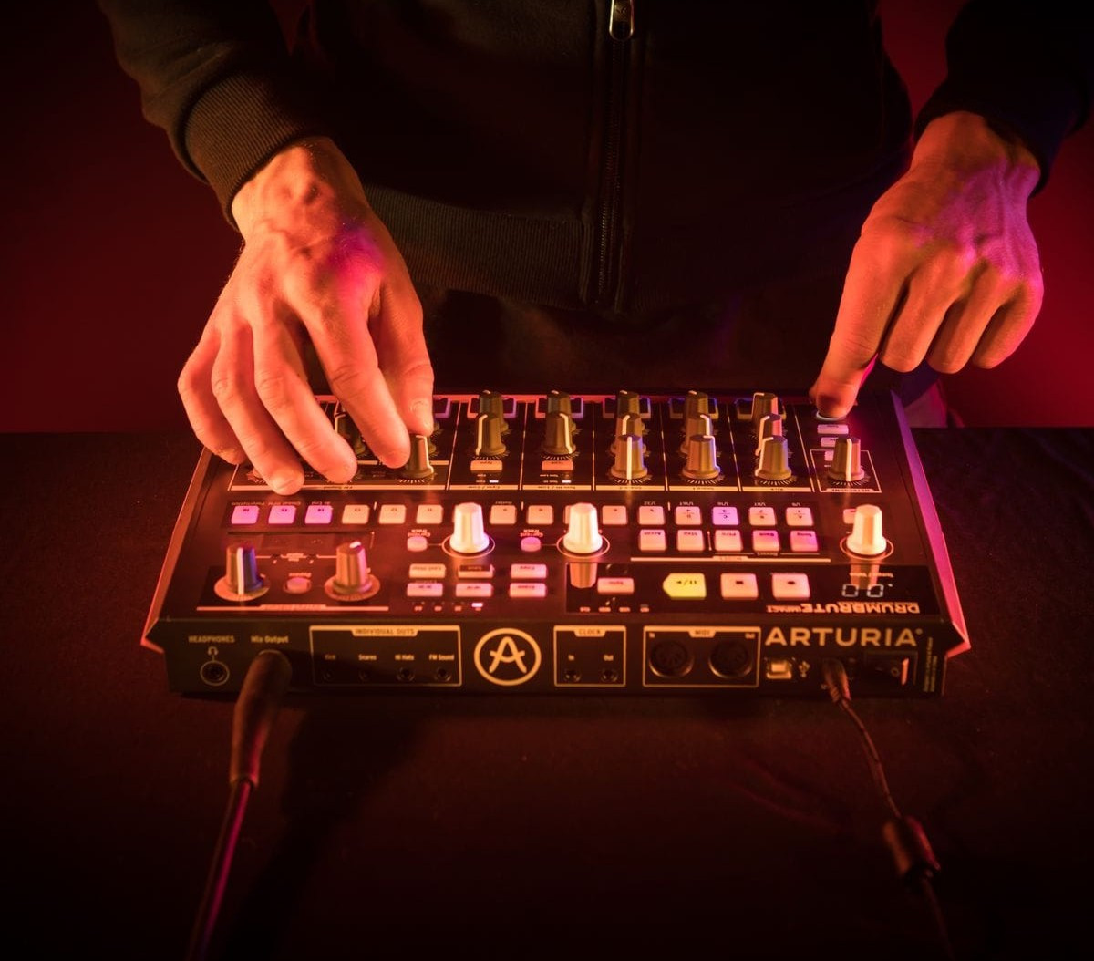 Galerijní obrázek č.5 Syntezátory, varhany, virtuální nástroje ARTURIA DrumBrute Impact