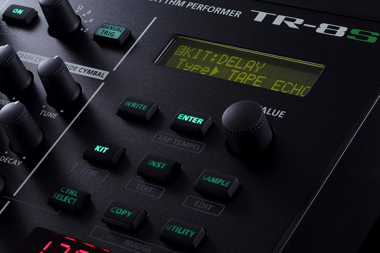Galerijní obrázek č.5 Syntezátory, varhany, virtuální nástroje ROLAND Aira TR-8S