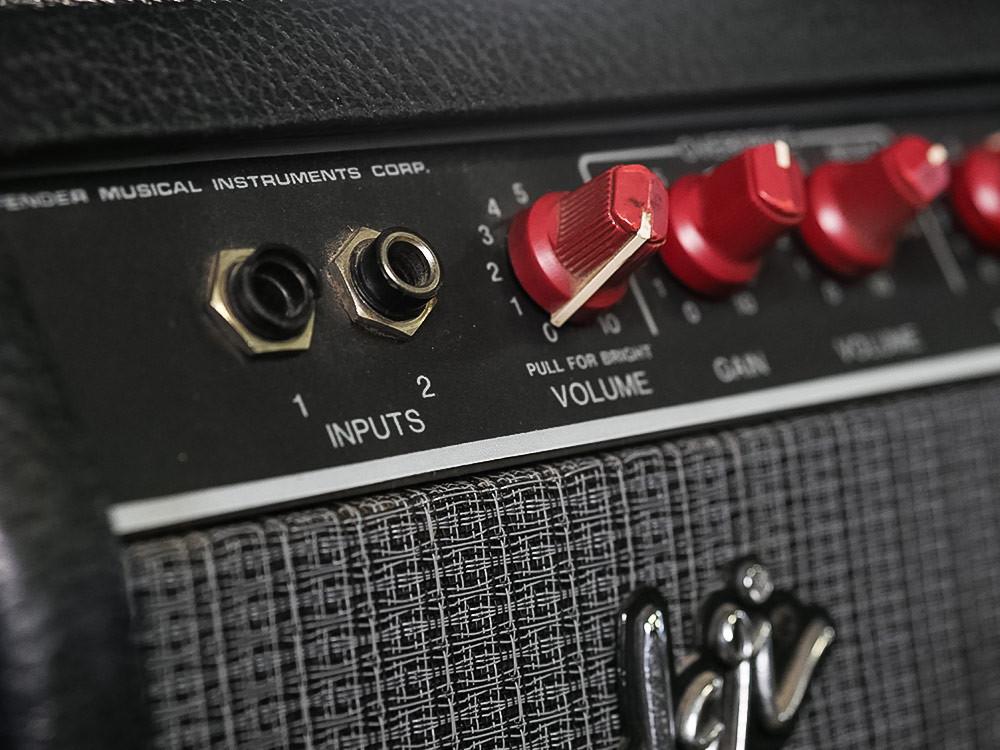 Galerijní obrázek č.3 Kytarové a baskytarové aparatury Fender Super 112