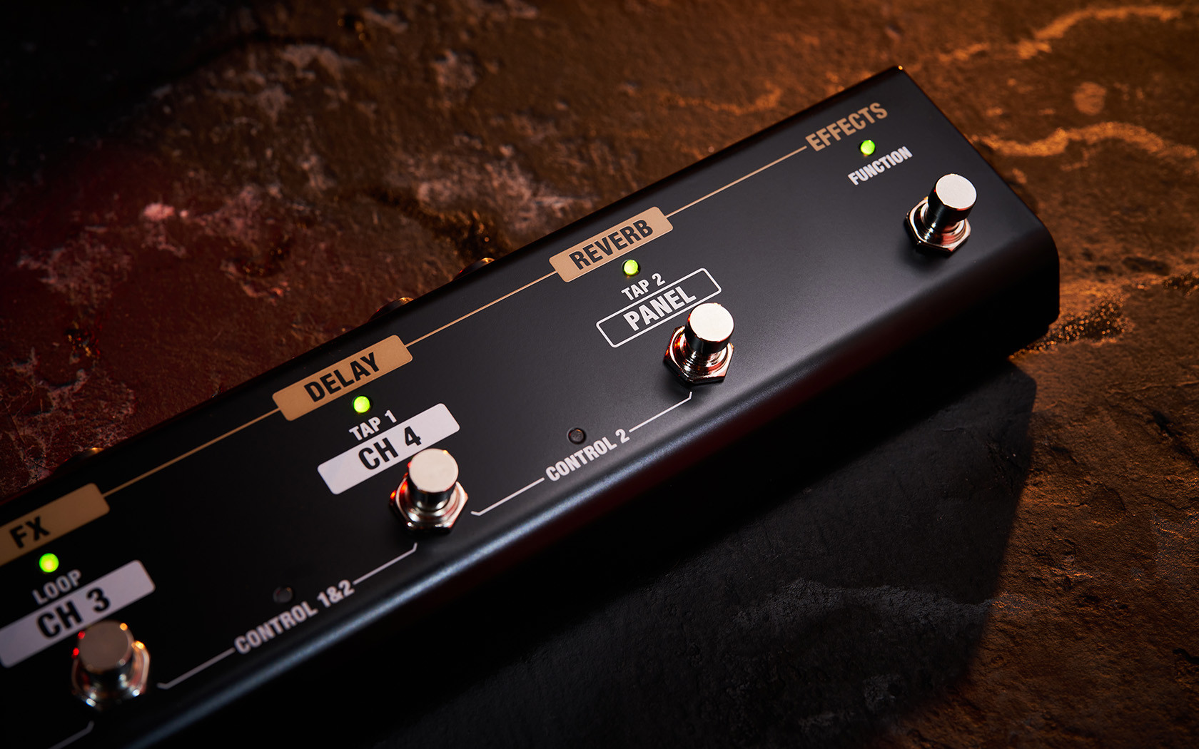 Galerijní obrázek č.5 Footswitche a přepínače BOSS GA-FC-EX