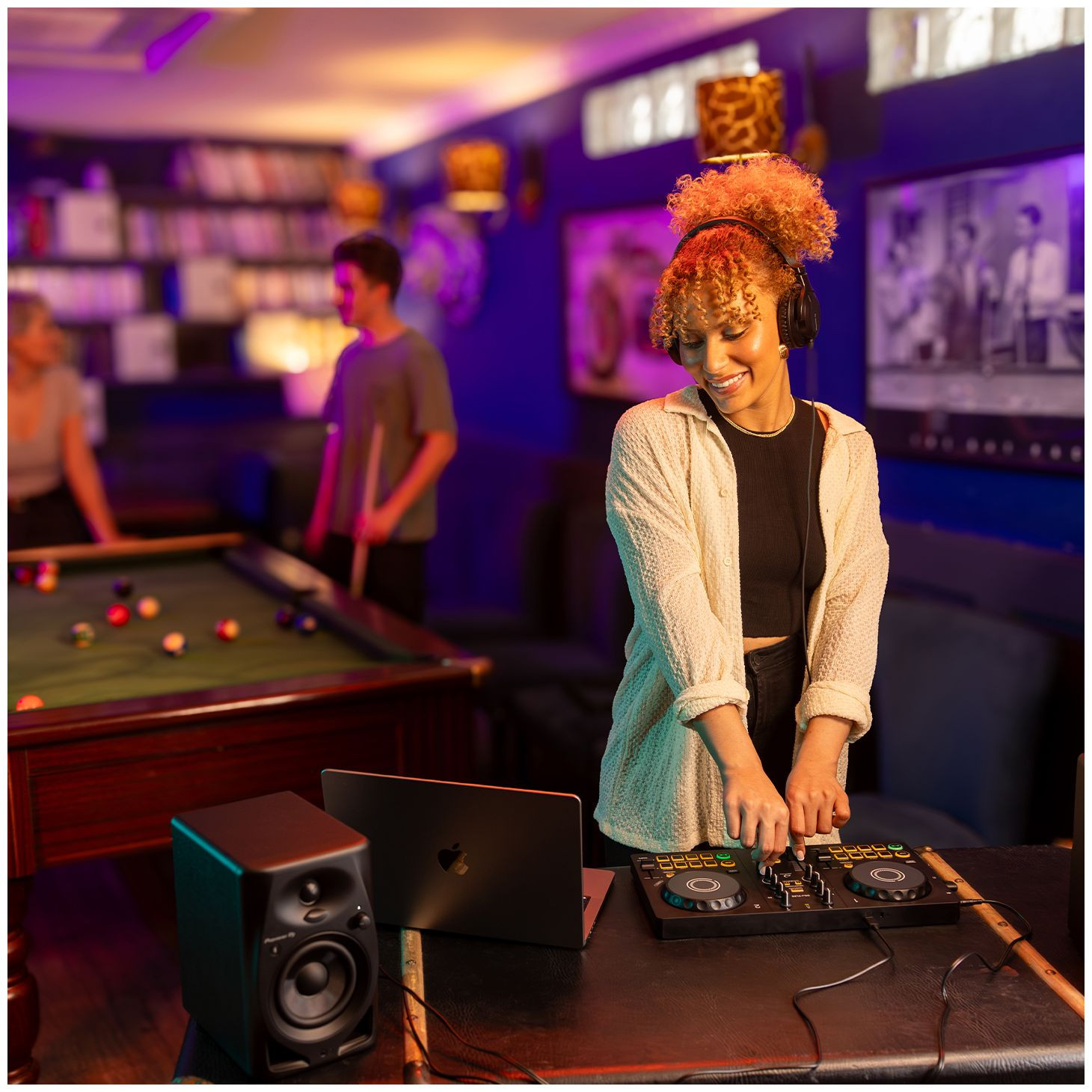 Galerijní obrázek č.4 DJ kontrolery ALPHATHETA DDJ-FLX2