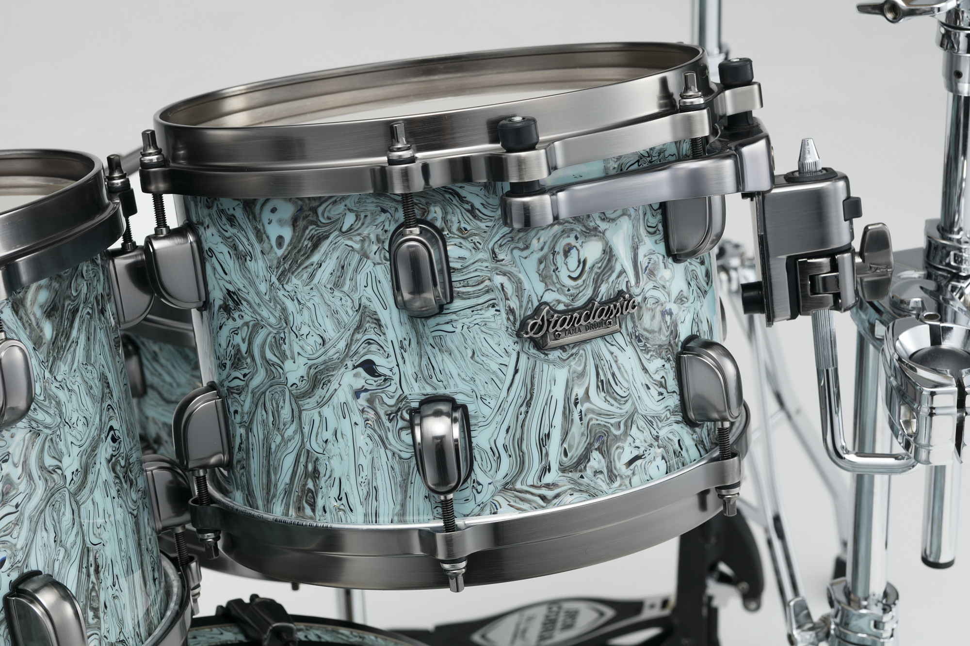 Galerijní obrázek č.4 22“; 10“, 12“; 16“ TAMA MR42TZUS-SLW Starclassic Maple - Sky Blue Swirl / Smoked Black Nickel HW
