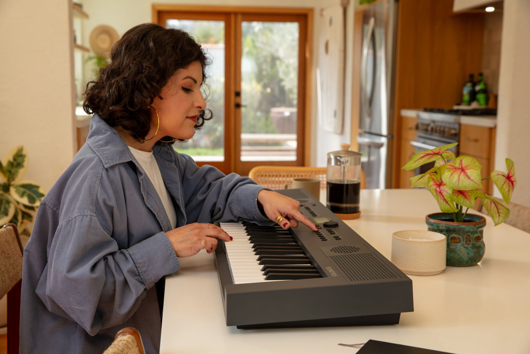 Hlavní obrázek Keyboardy s dynamikou ROLAND GO:KEYS 5 - Graphite