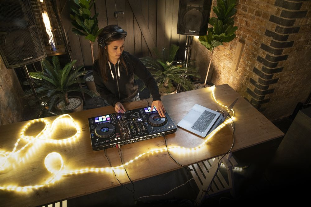 Hlavní obrázek DAW kontrolery PIONEER DJ DDJ-800