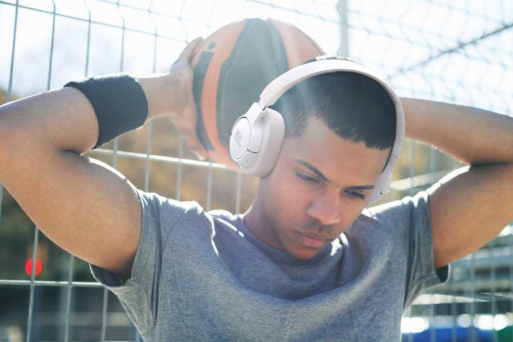 Hlavní obrázek Na uši (s kabelem) JBL Tune 700BT Black