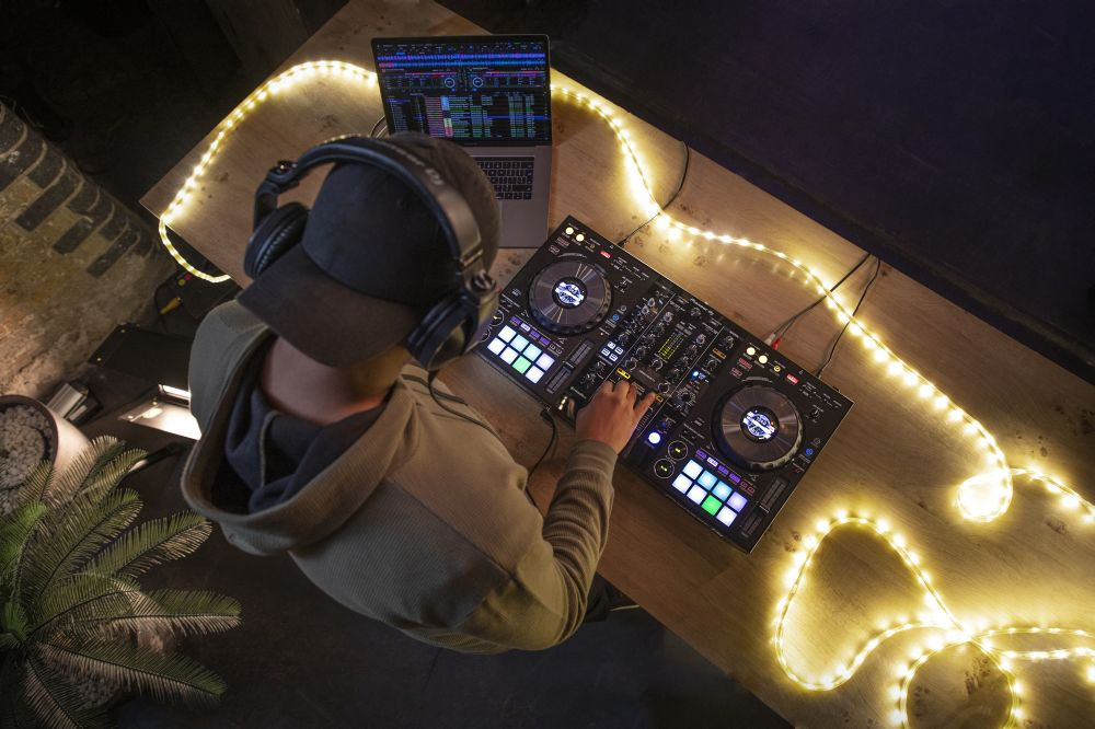 Hlavní obrázek DAW kontrolery PIONEER DJ DDJ-800
