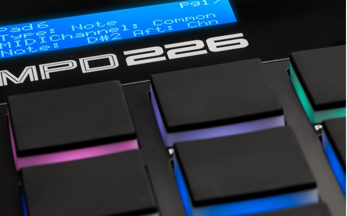 Hlavní obrázek MIDI kontrolery AKAI MPD226