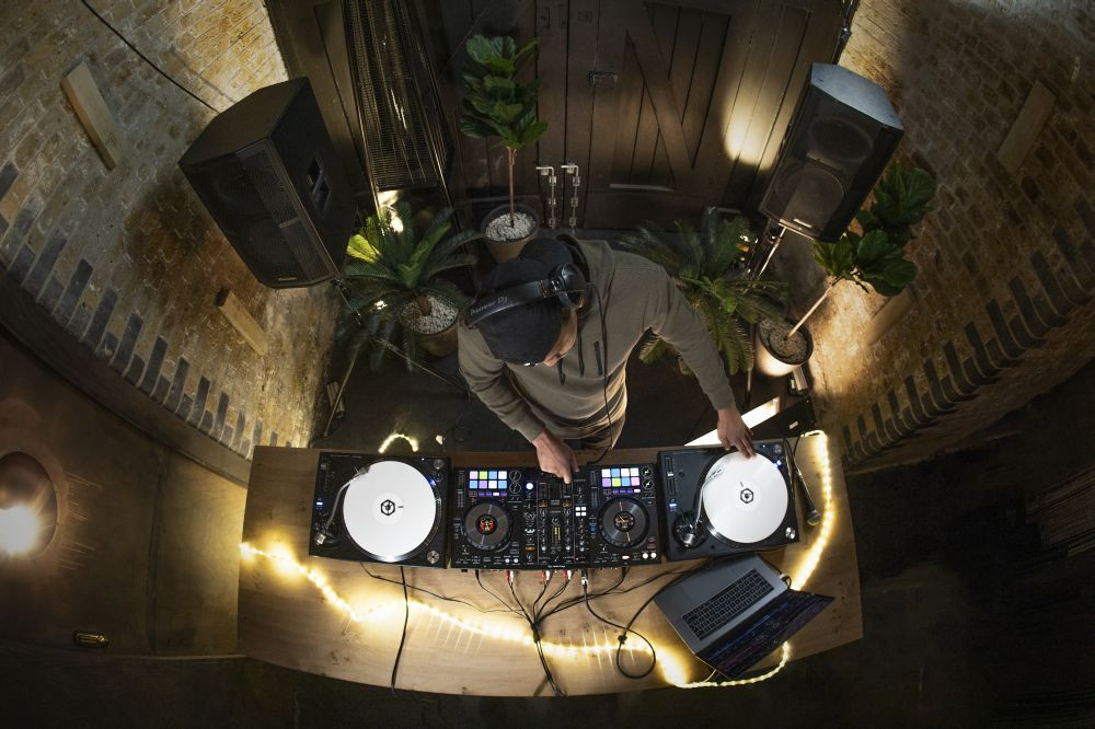 Hlavní obrázek DAW kontrolery PIONEER DJ DDJ-800