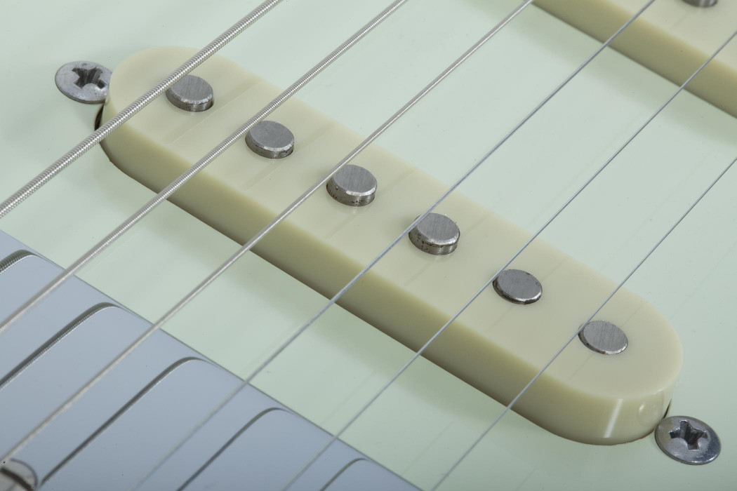 Hlavní obrázek Elektrické kytary SCHECTER Nick Johnston Traditional H/S/S - Atomic Snow