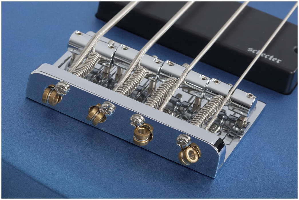 Hlavní obrázek PB modely SCHECTER C-4 Deluxe - Satin Metallic Light Blue