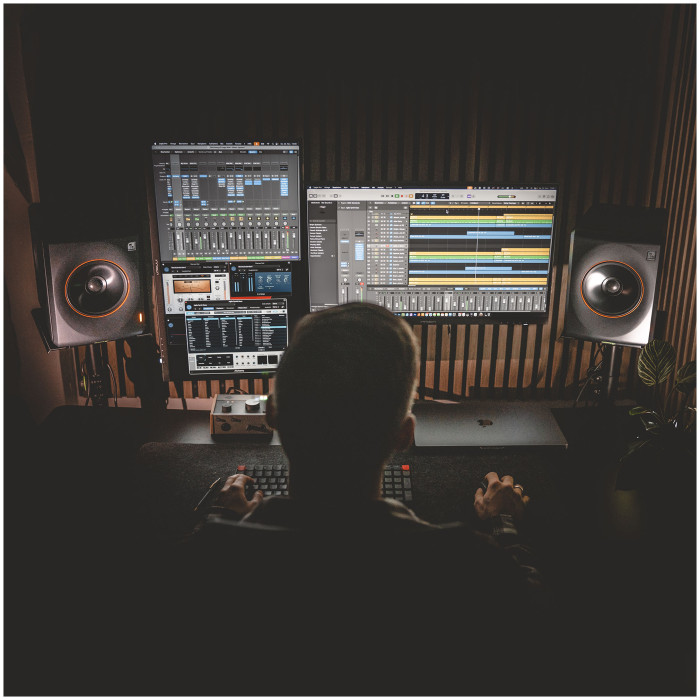 Hlavní obrázek Aktivní monitory s AES / SPDIF / USB digitálním vstupem PALMER ORBIT 11