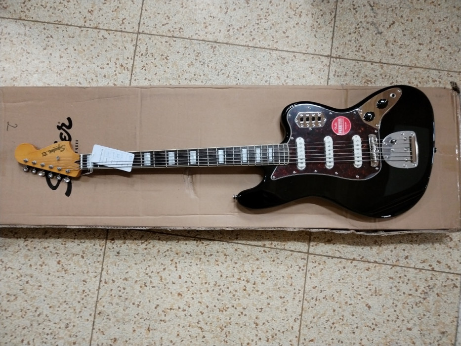 Hlavní obrázek 6 a vícestrunné FENDER SQUIER Classic Vibe Bass VI Laurel Fingerboard - Black B-STOCK