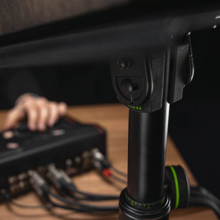 Hlavní obrázek Stojany a držáky pro studiové monitory GRAVITY SP 3102