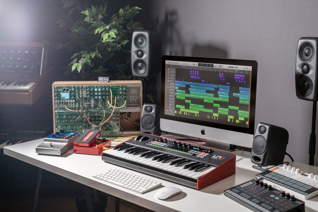 Hlavní obrázek Syntezátory, varhany, virtuální nástroje IK MULTIMEDIA UNO Synth Pro