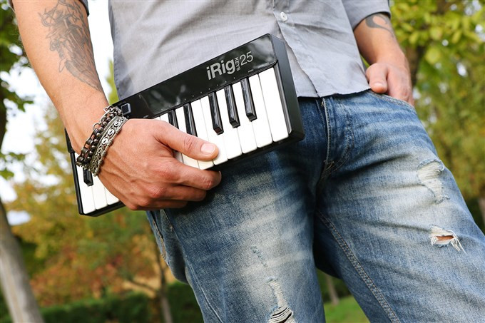 Hlavní obrázek MIDI keyboardy IK MULTIMEDIA iRig Keys 25
