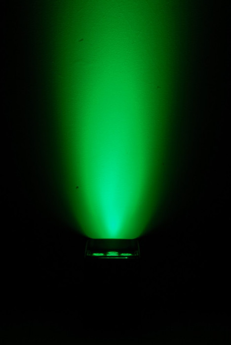 Hlavní obrázek Architekturální osvětlení CHAUVET DJ Freedom Par Tri-6