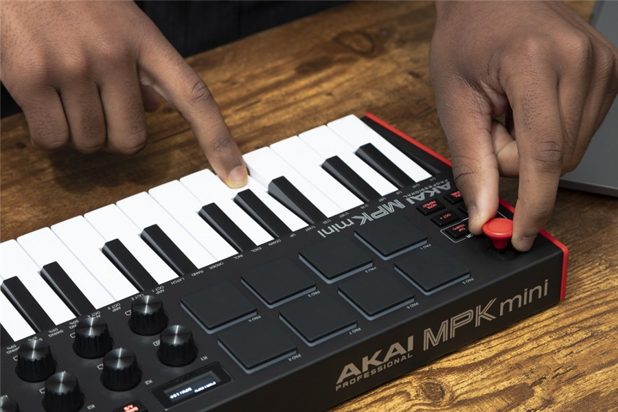 Hlavní obrázek MIDI keyboardy AKAI MPK Mini MK3