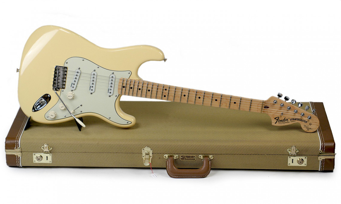 Hlavní obrázek ST - modely FENDER Yngwie Malmsteen Stratocaster®, Scalloped Maple Fingerboard - Vintage White