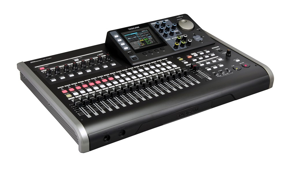 Hlavní obrázek Vícestopé rekordery (stolní/rackové) TASCAM DP-24SD A-Stock