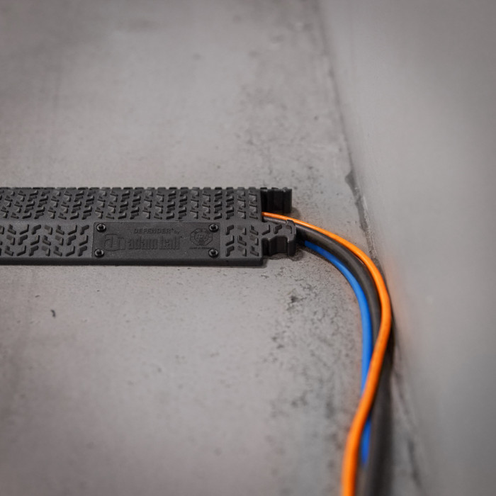 Hlavní obrázek Kabelové přejezdy DEFENDER XPRESS 100 BLK R