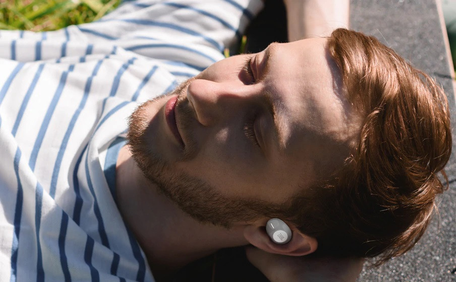 Hlavní obrázek Bezdrátová do uší JBL TUNE120TWS BLACK