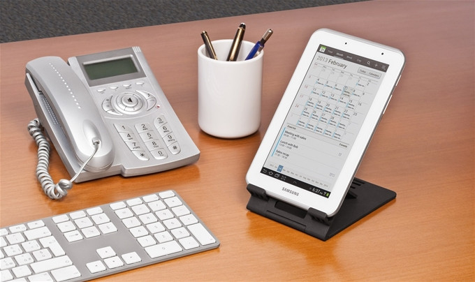 Hlavní obrázek Stojany pro laptopy, tablety, DJs, apod. IK MULTIMEDIA iKlip Studio mini