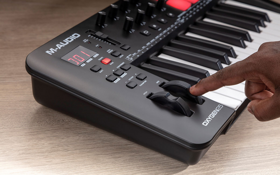 Hlavní obrázek MIDI keyboardy M-AUDIO Oxygen 25 MKV