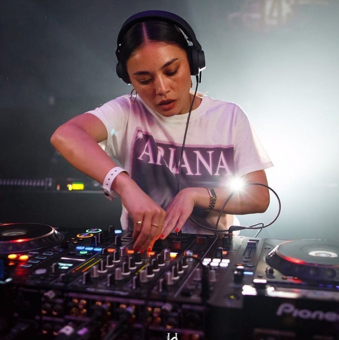 Hlavní obrázek Na uši (s kabelem) AIAIAI TMA-2 DJ