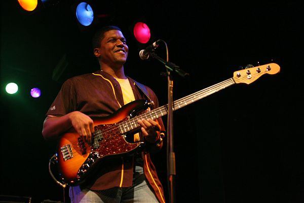 Hlavní obrázek JB modely FENDER Reggie Hamilton Standard Jazz Bass®, Rosewood Fretboard, Black