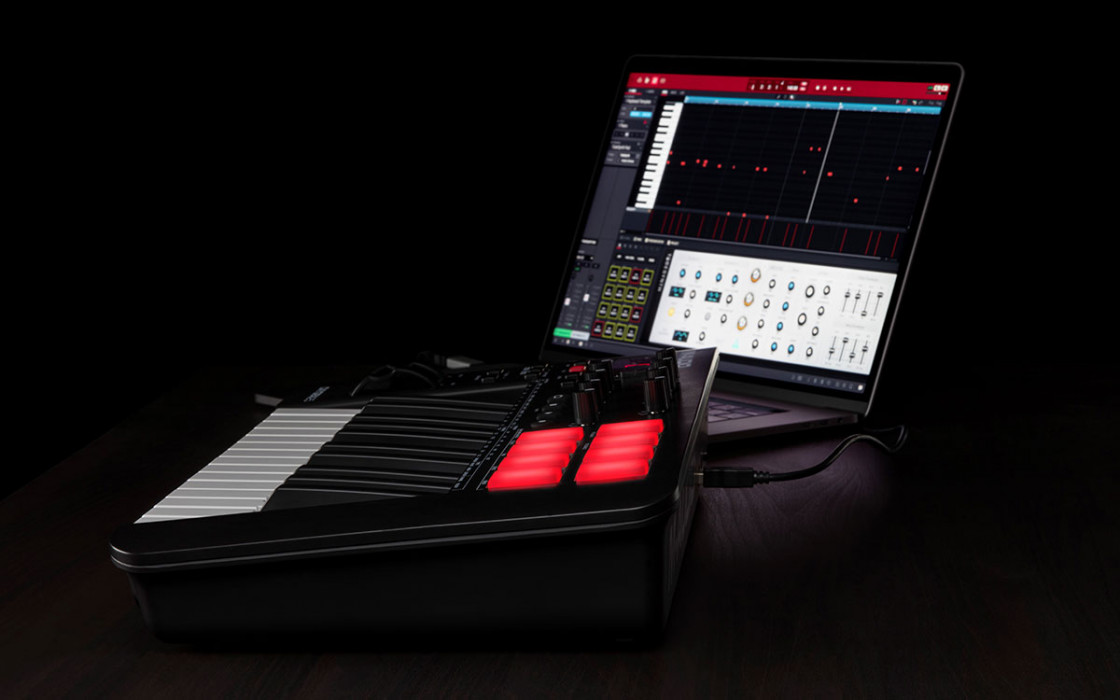 Hlavní obrázek MIDI keyboardy M-AUDIO Oxygen 25 MKV