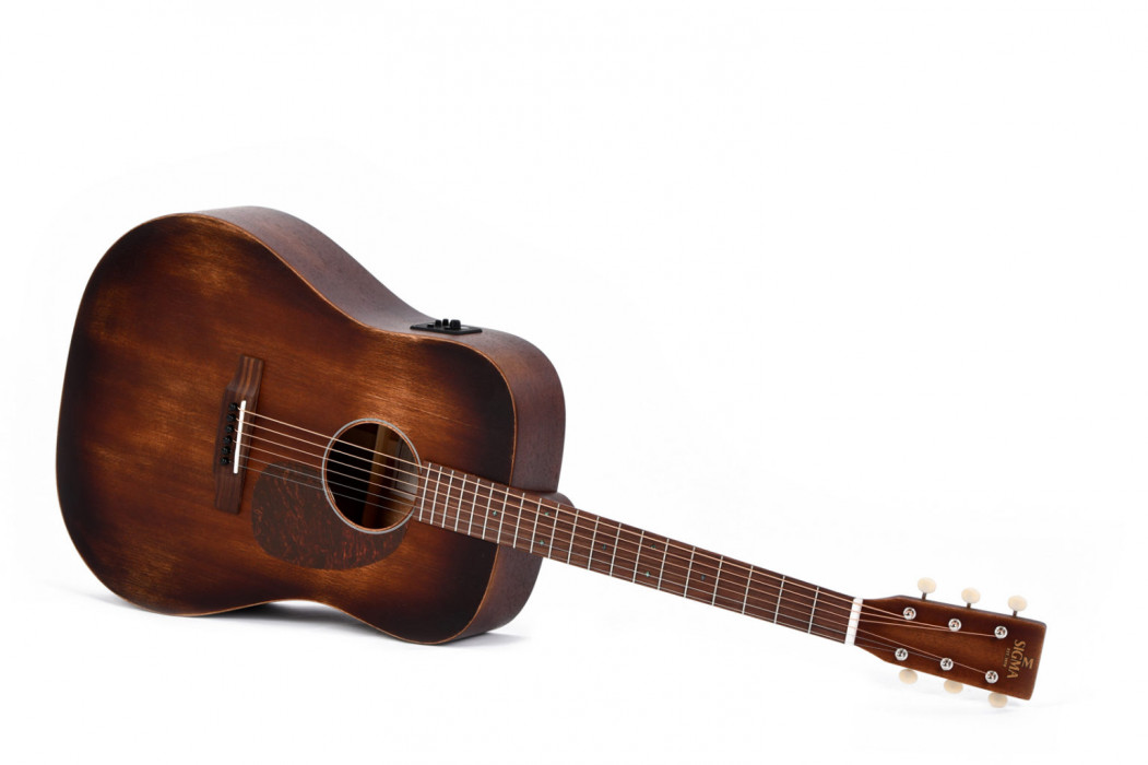 E-shop Sigma Guitars DM-15E-AGED - Natural Distressed Satin