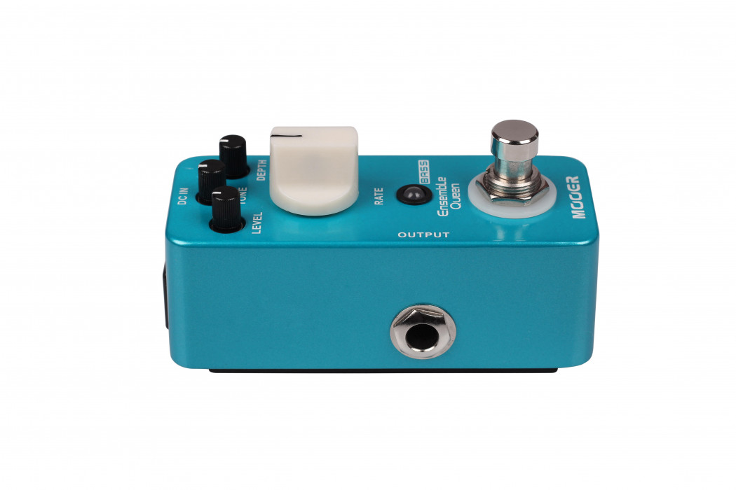Hlavní obrázek Pedálové baskytarové efekty MOOER Ensemble Queen - Bass Chorus Pedal