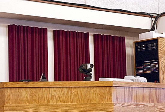 Hlavní obrázek Absorpční panely AURALEX 4 Studiofoam Metro 24 Burgundy