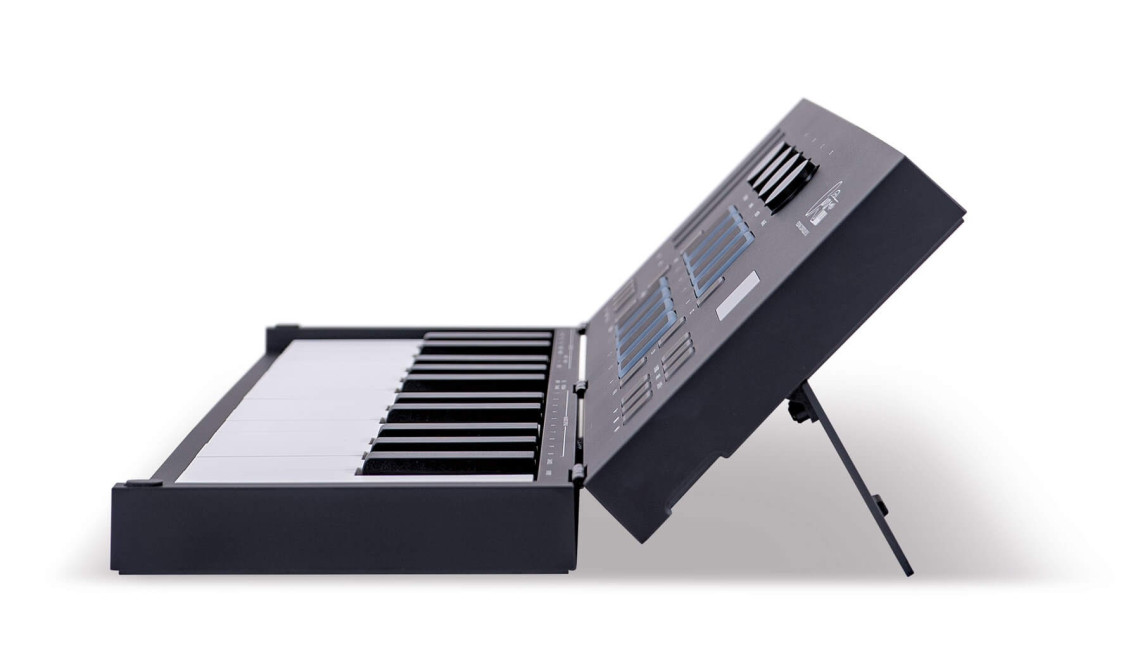 Hlavní obrázek Keyboardy/Klávesy/Kontrolery CARRY-ON Folding Controller 25 - Black