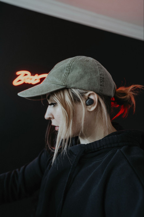 Hlavní obrázek Bezdrátová do uší JBL Vibe 100TWS Sand Ivory